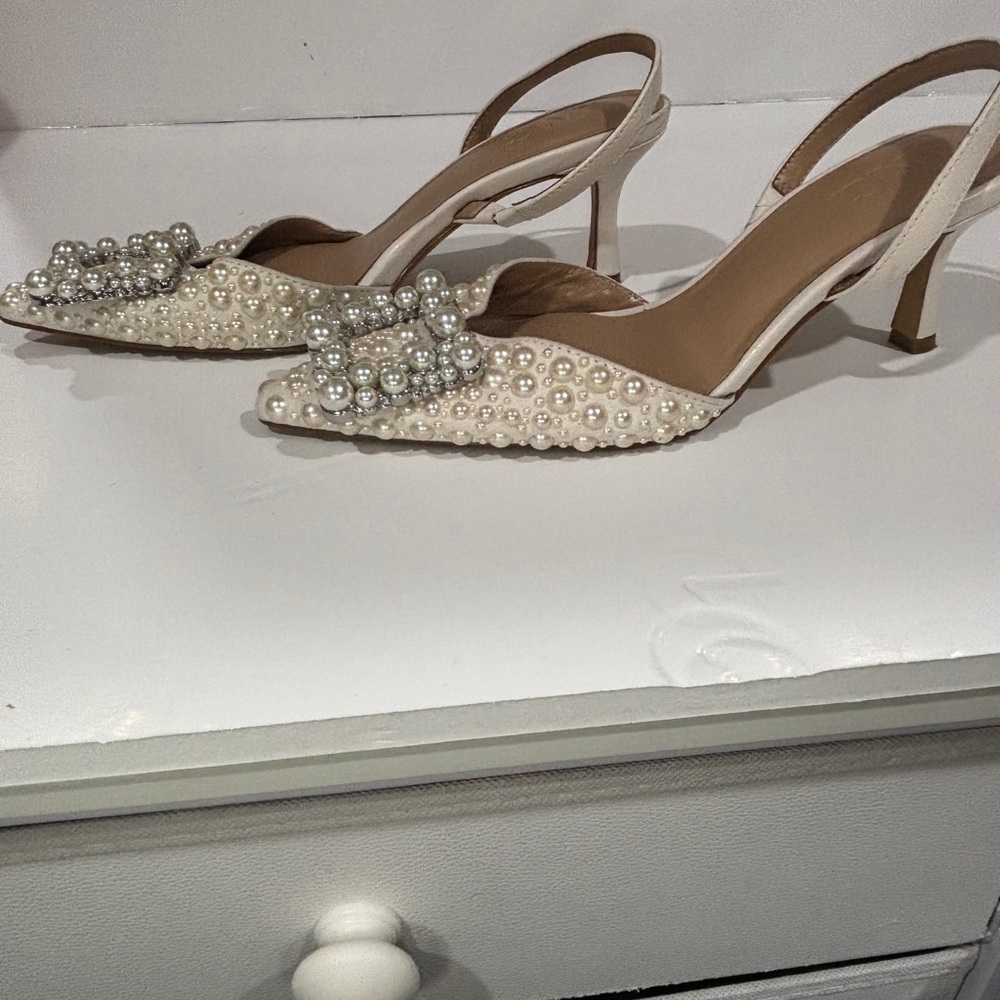 INC International Concepts Pearl Embellished Heels - Picture 4 of 7